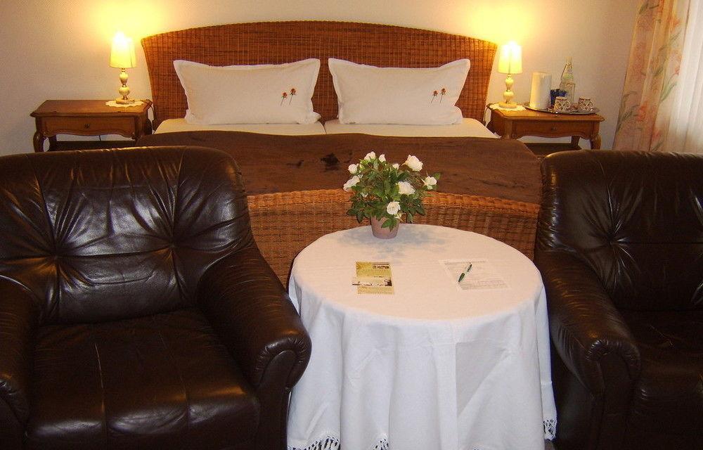 Star Hotel Fachbach Ngoại thất bức ảnh