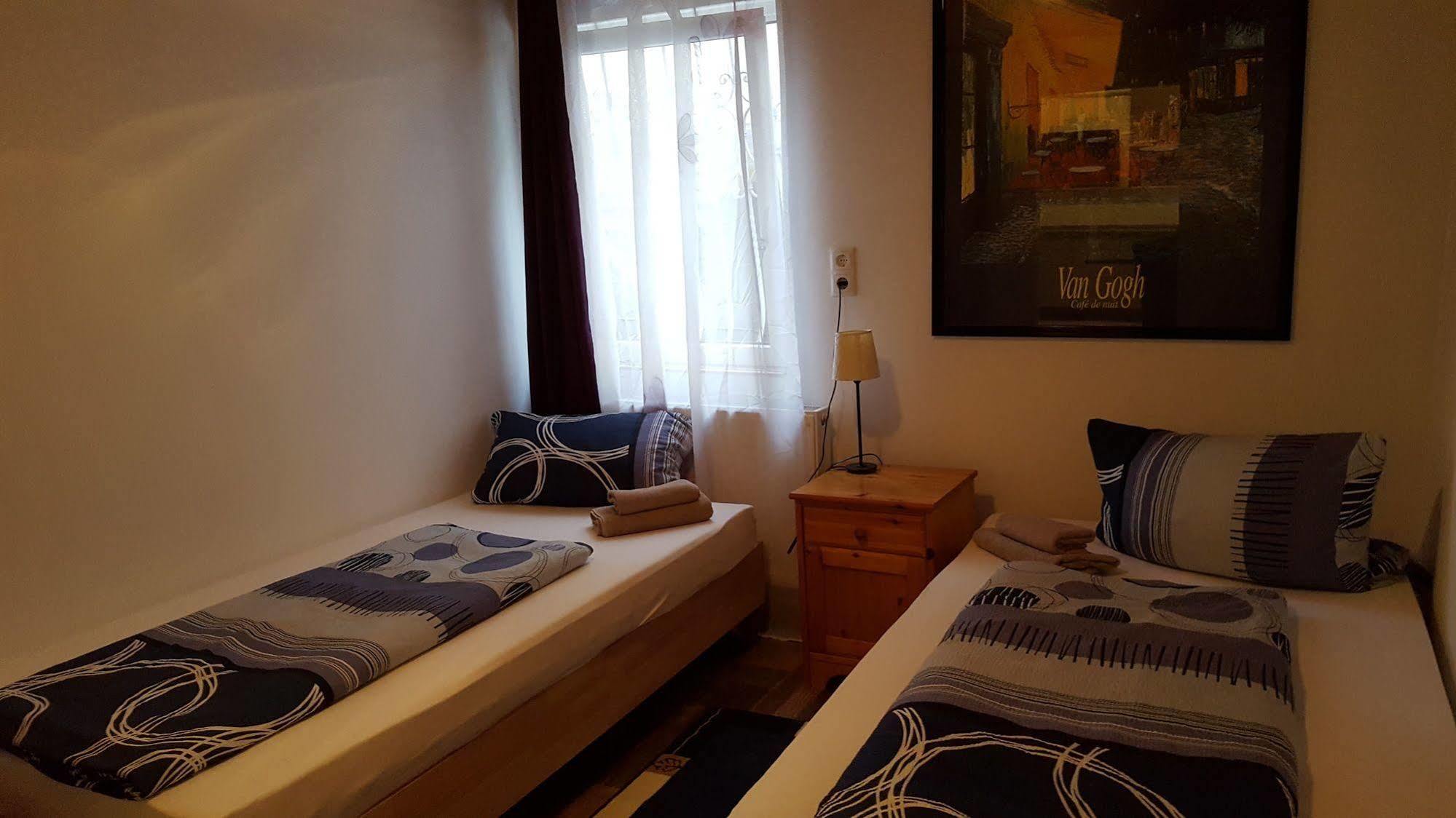 Star Hotel Fachbach Ngoại thất bức ảnh
